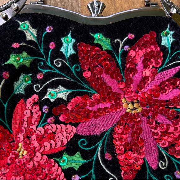 Embellished Vendula London velvet evening bag with matching change purse - Picture 2 of 7